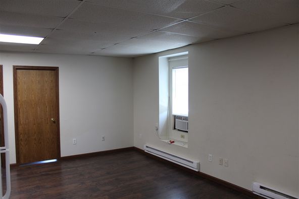 216 S Cherry St, Shell Rock, IA 50670